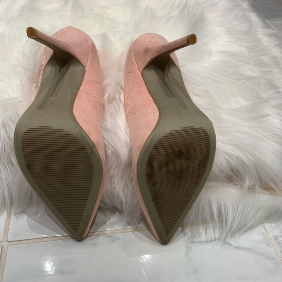 Pretty pink heels - Picture 4 of 6